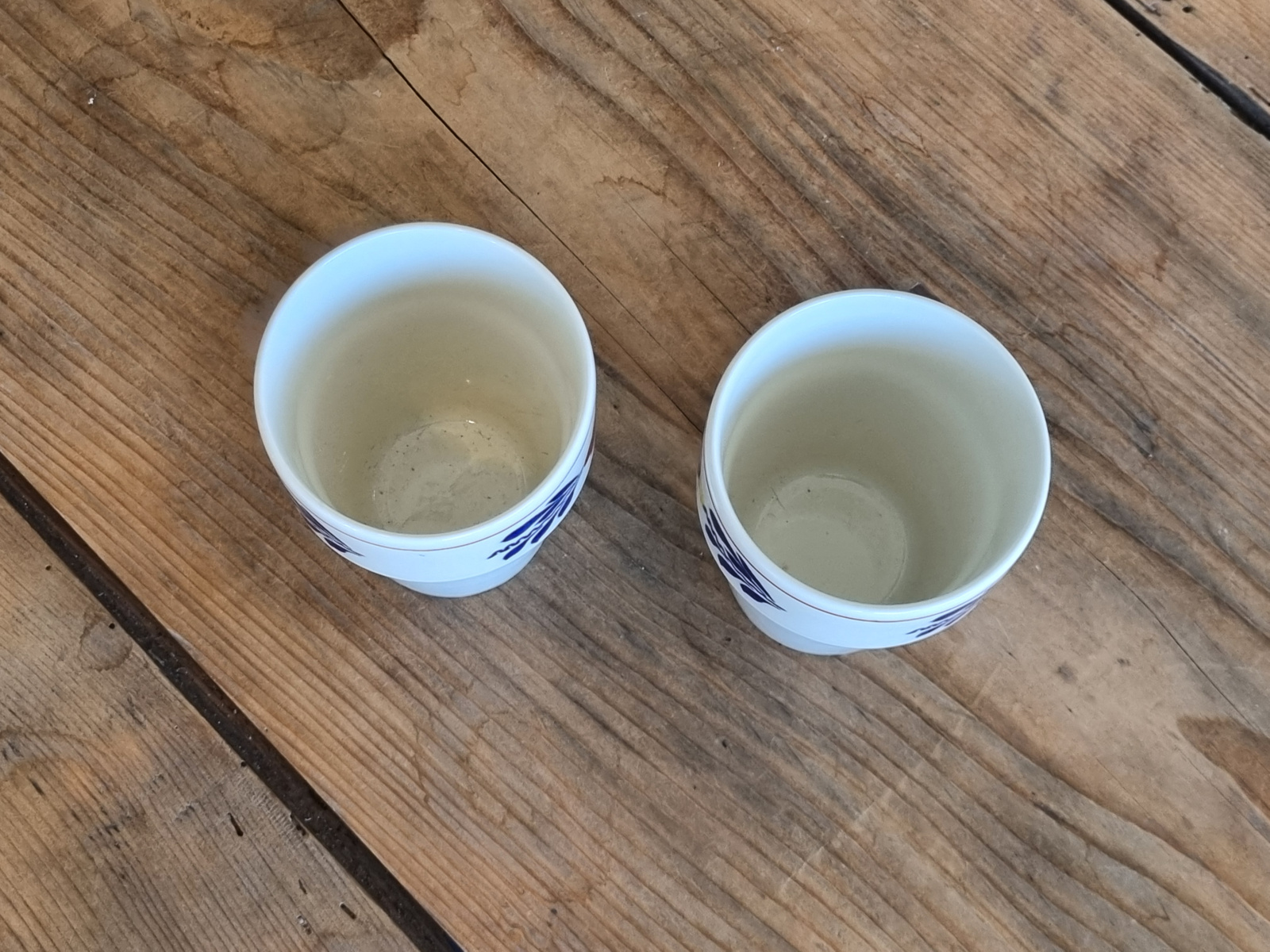 Boerenbont Boch set 2x Beker Mok missen 2 groene bloemen (Bijzondere Uitgave)