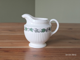 Wedgwood Stratford schenkkannetje roomkannetje