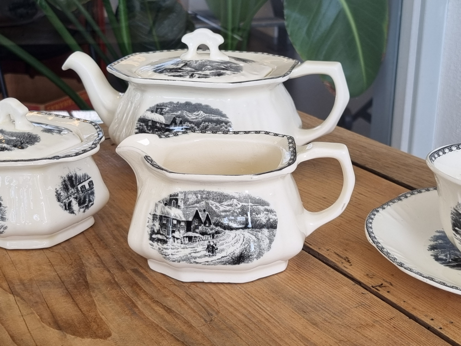Landschap Zwart Societe Ceramiquet Theeservies 4-pers. (hoekig model)