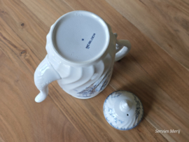 Meibloem Petrus Regout koffiepot 20 cm