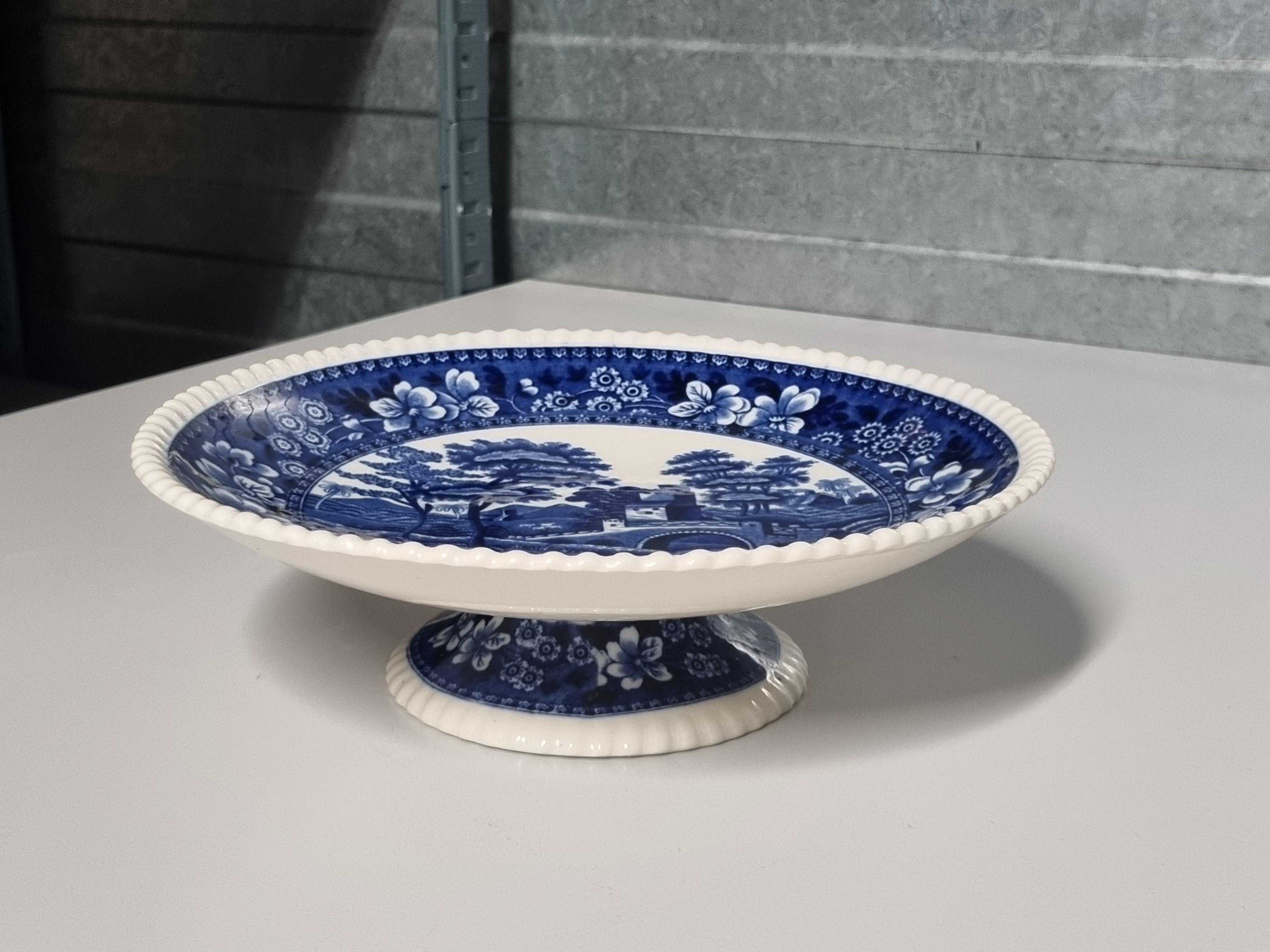 Engels Copeland Spode's Tower blauw Tazza op lage voet