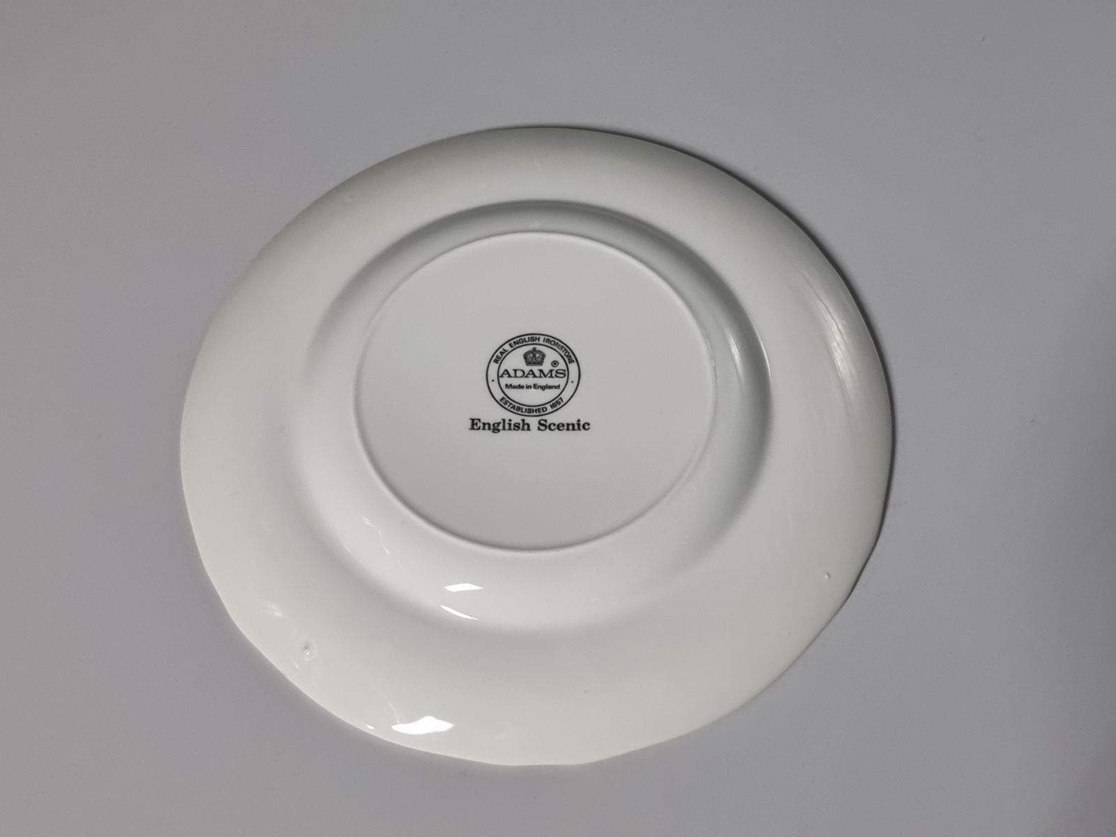 Engels rood Wedgwood Adams English Scenic ontbijtbordje 21 cm (golvend randje)