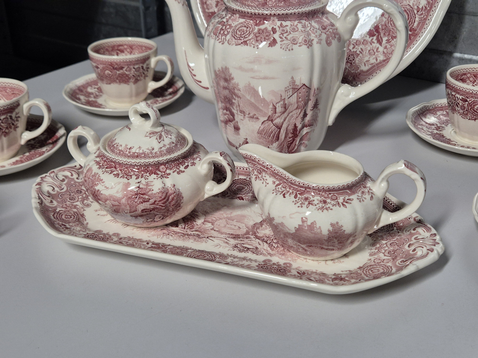 Villeroy en Boch Burgenland rood Koffieservies 8-pers.