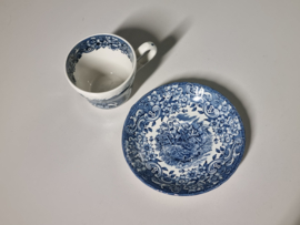 Engels blauw 17th Century England Royal Tudor Ware Staffordshire kop en schotel (puntoortje)