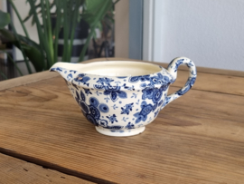 Beatrix Societe Ceramique  Roomkannetje (creme, plekje standring)