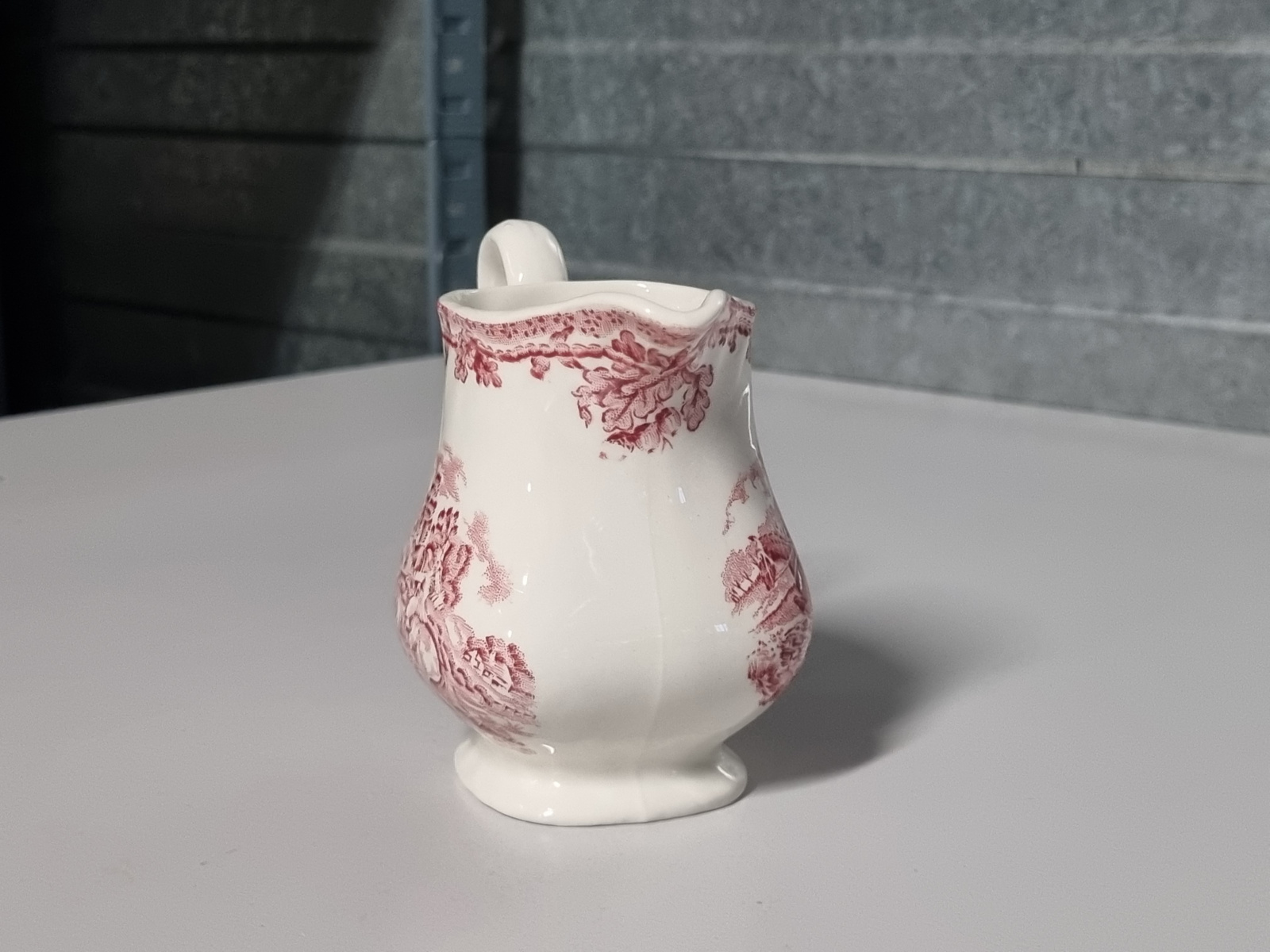 Engels rood Jachtservies Myott's Country Life Schenkkannetje