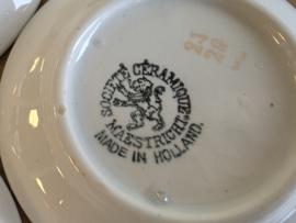 Societe Ceramique set 7x petitfour schaaltje of theezakjeslegger rood