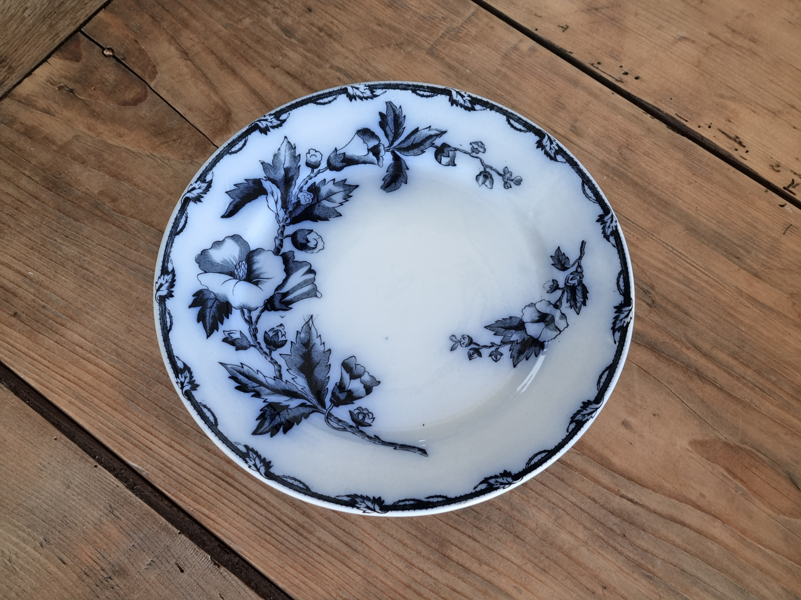 Societe Ceramique Etruria vloeiblauw Tazza Serveerschaal op voet 21 cm