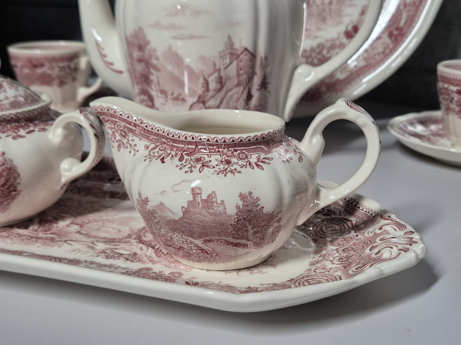 Villeroy en Boch Burgenland rood Koffieservies 8-pers.