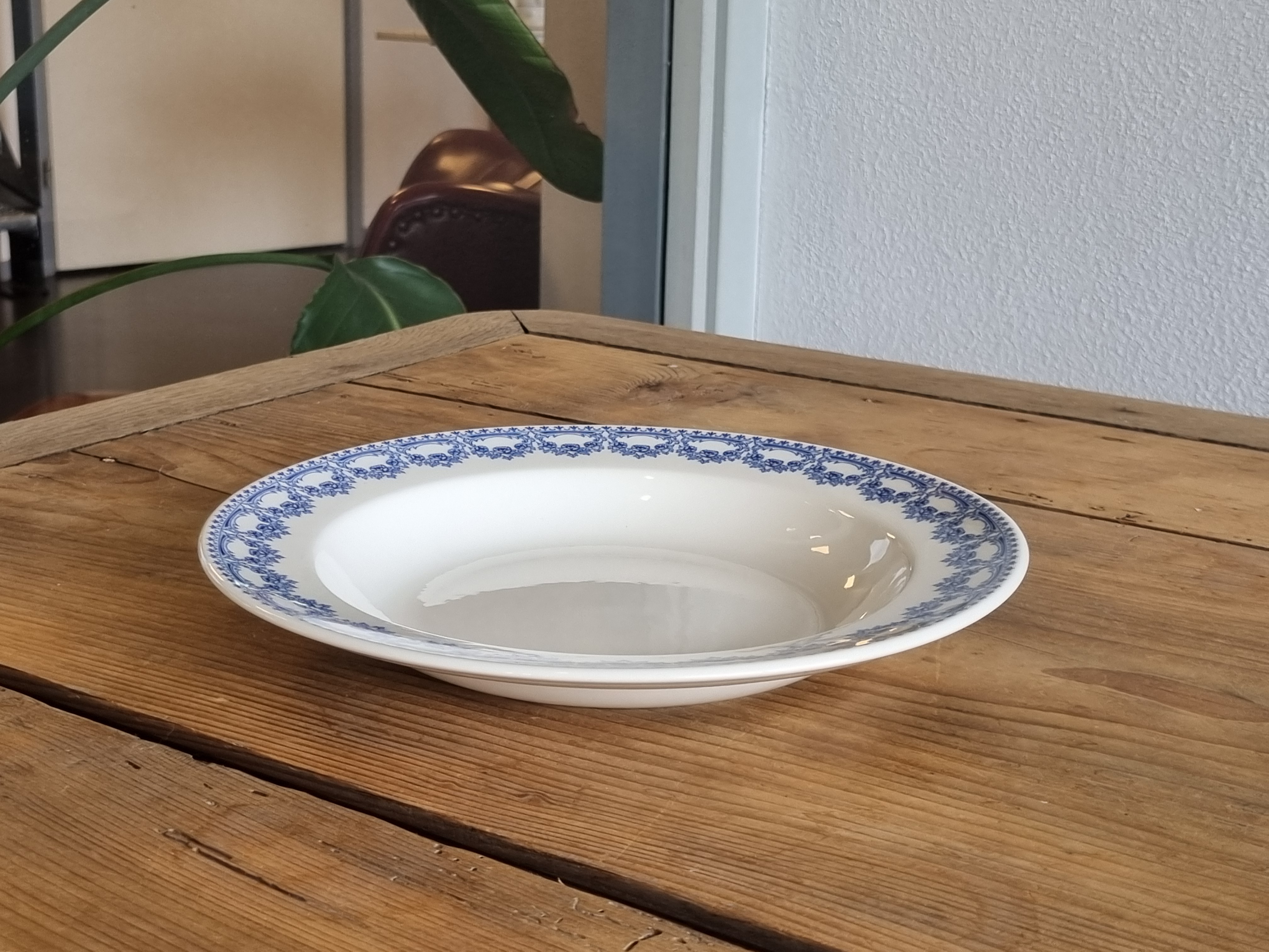 Boch Belgium Carlotta blauw diep pasta curry bord 23 cm