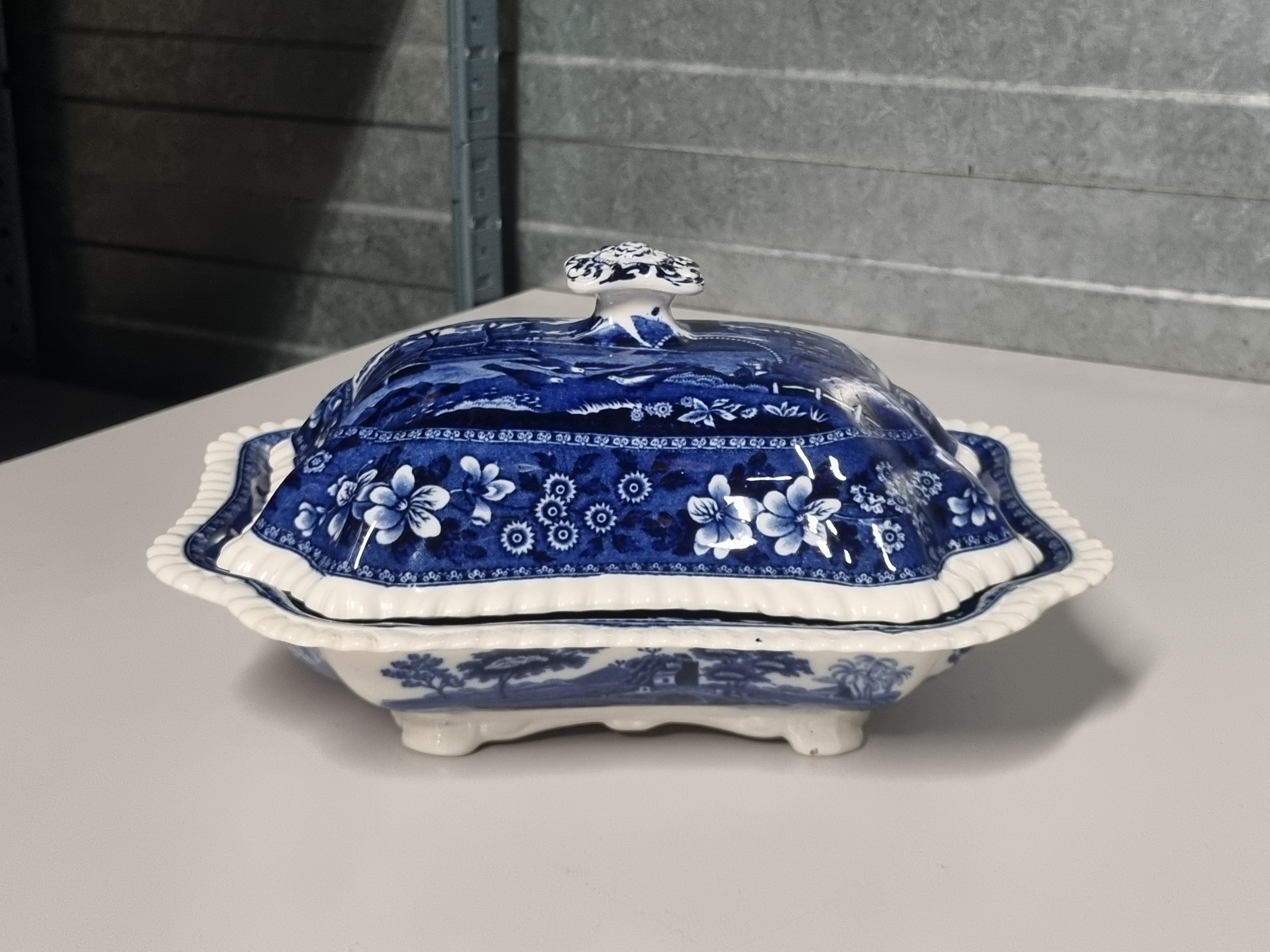 Engels Copeland Spode's Tower blauw dekschaal terrine