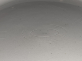 Petrus Regout wit theelicht (blind stempel, beschadiging)