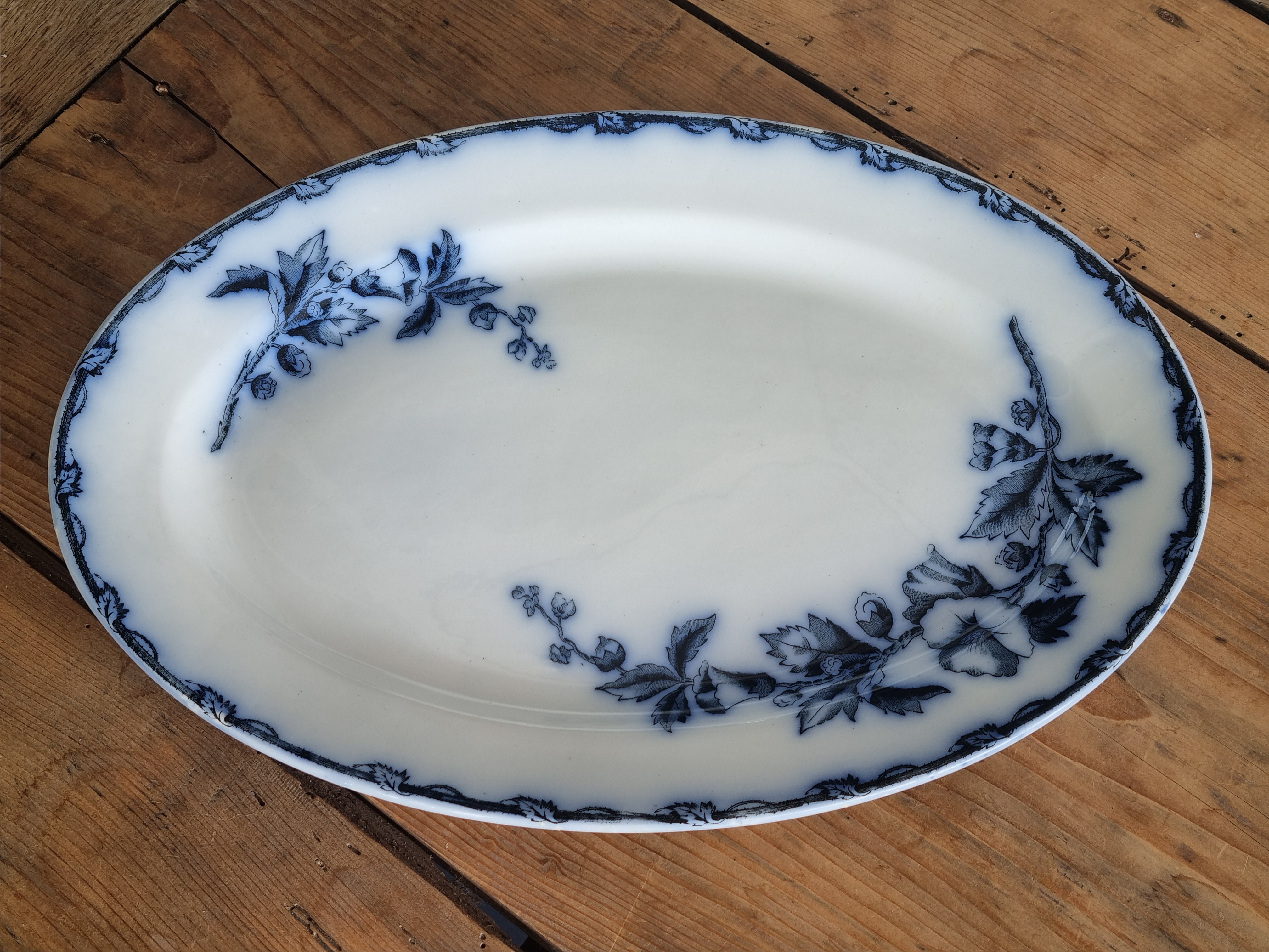 Societe Ceramique Etruria vloeiblauw ovale schaal 39 cm
