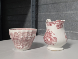 Engels rood Jachtservies Myott's Country Life roomstel met suikerschaaltje (randje binnenkant)