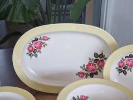 Petrus Regout Amore pastel Geel met Bloem compleet Eetservies min. 11-pers.