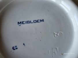 Meibloem Petrus Regout Tazza op lage voet 21,5 cm (rond model)
