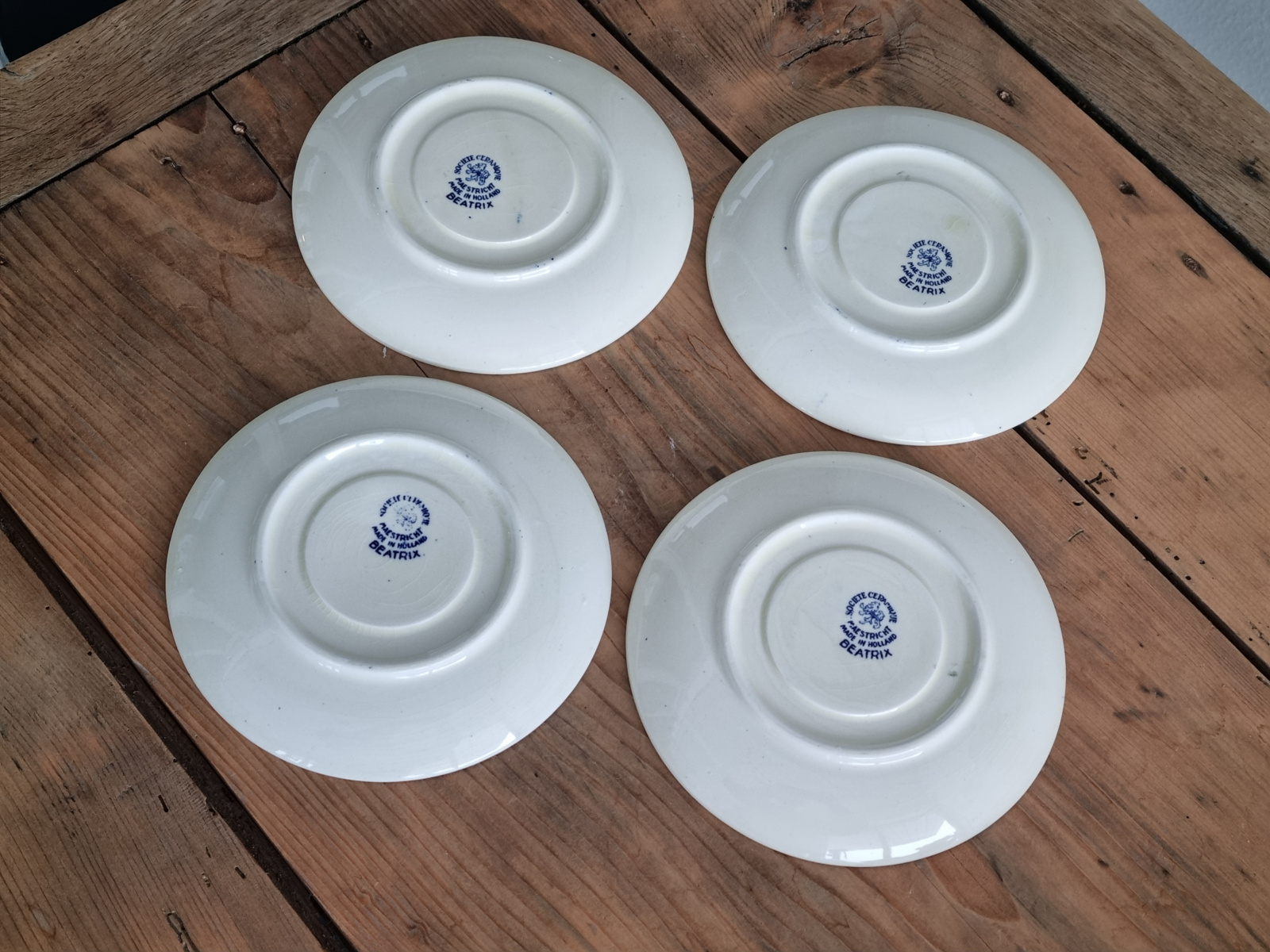 Beatrix Societe Ceramique set 4x Koffie Kop en schotel met bloemkooloortje