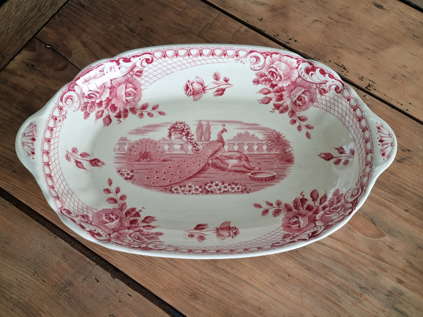 Peacock rood Societe Ceramique ovale schaal met greepjes 38 cm
