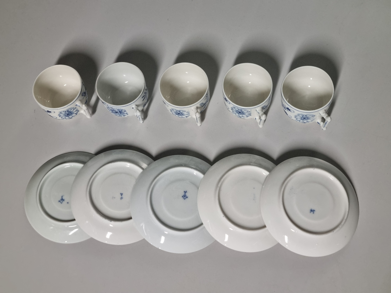 Zwiebelmuster Regout set 5x Thee Kop en schotel (gedraaid oortje)