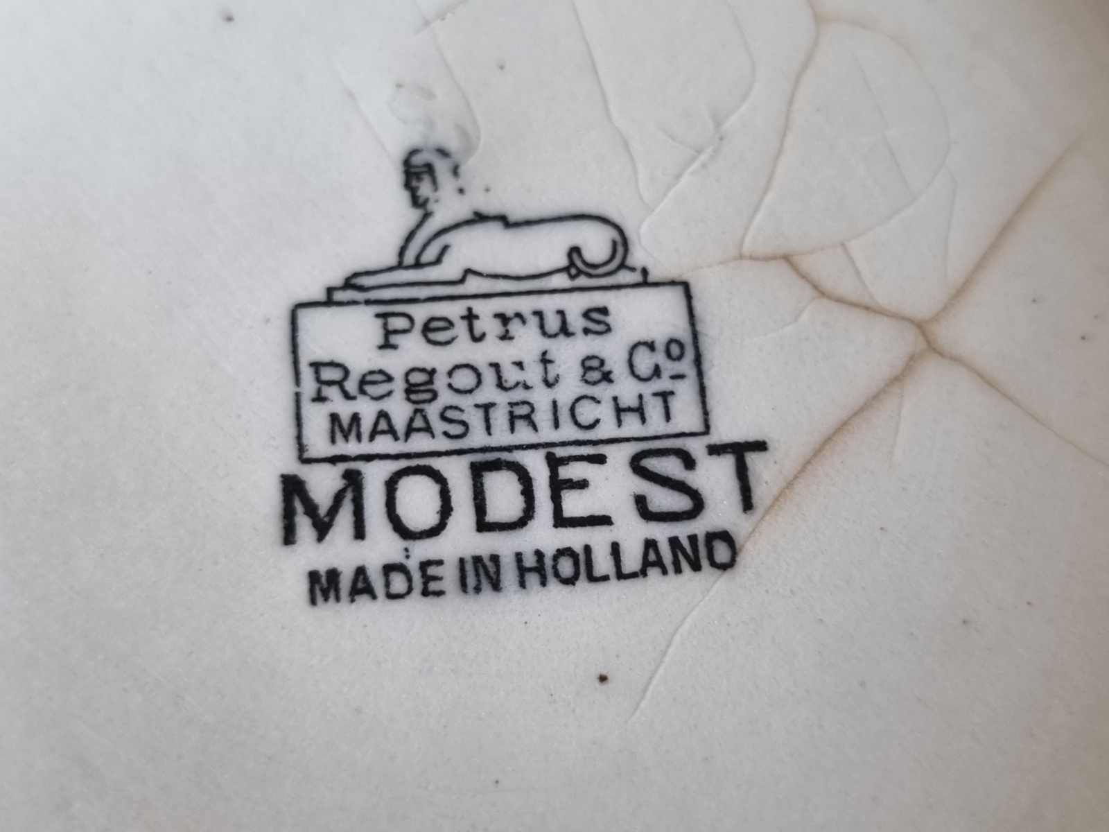 Petrus Regout Modest Koffiepot
