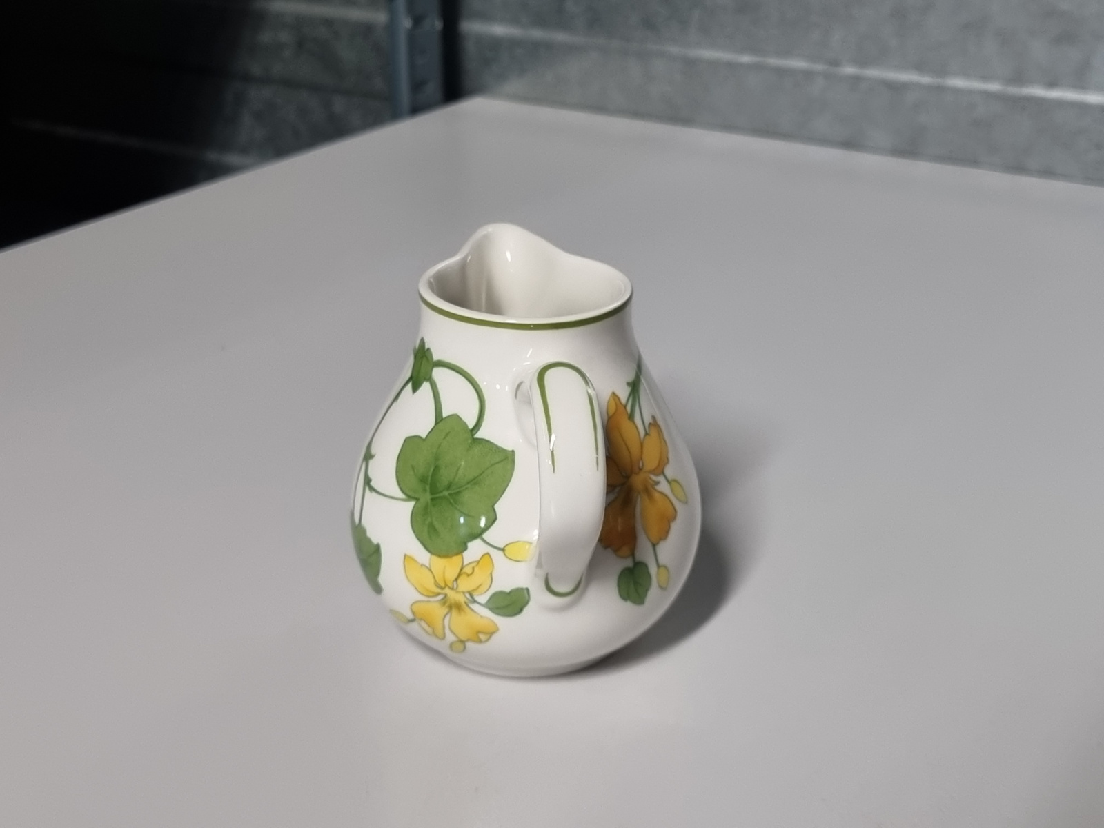 Villeroy en Boch Geranium roomkannetje schenkkannetje