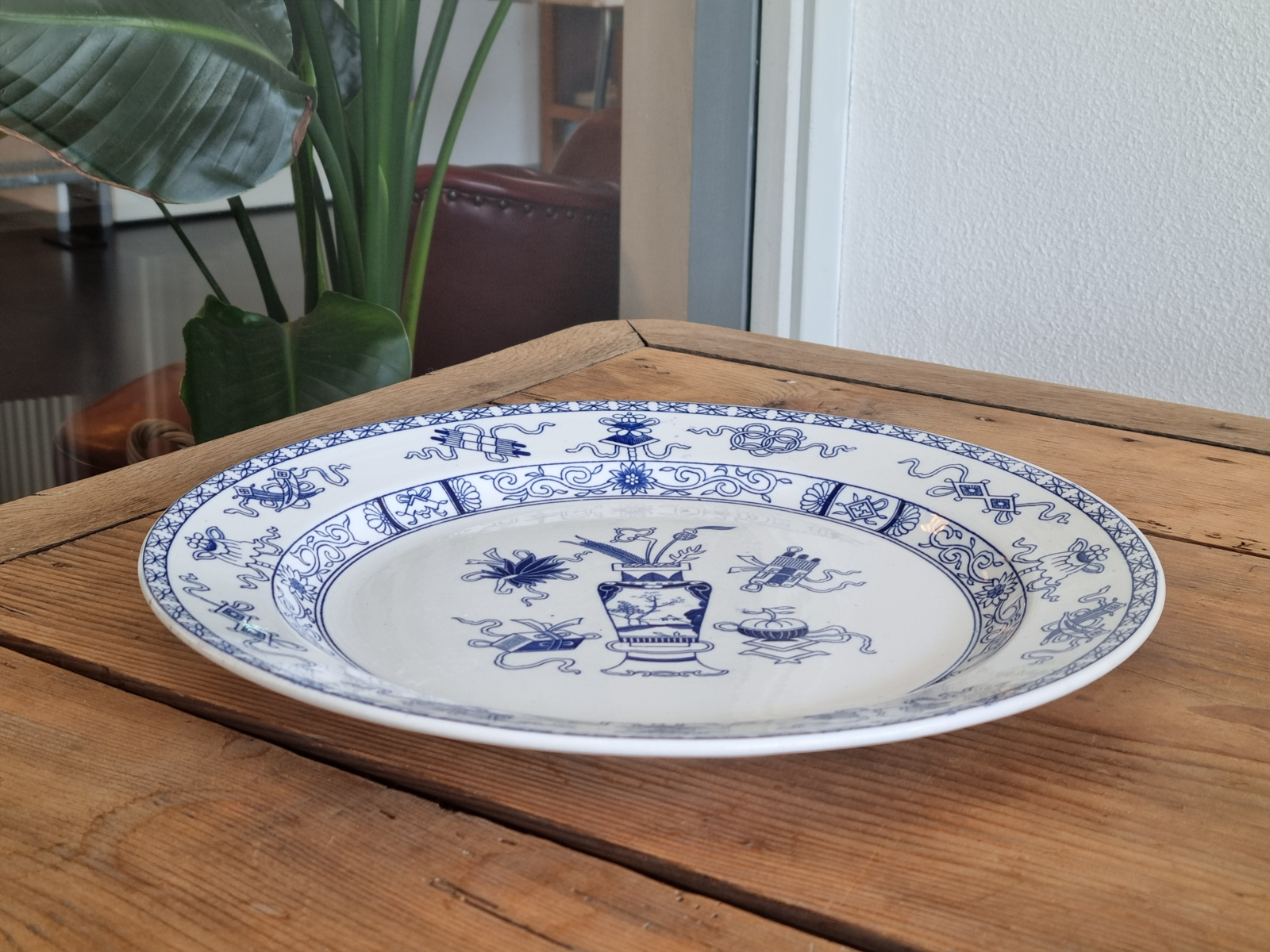 Potiche blauw Societe Ceramique groot bord 32,5 cm
