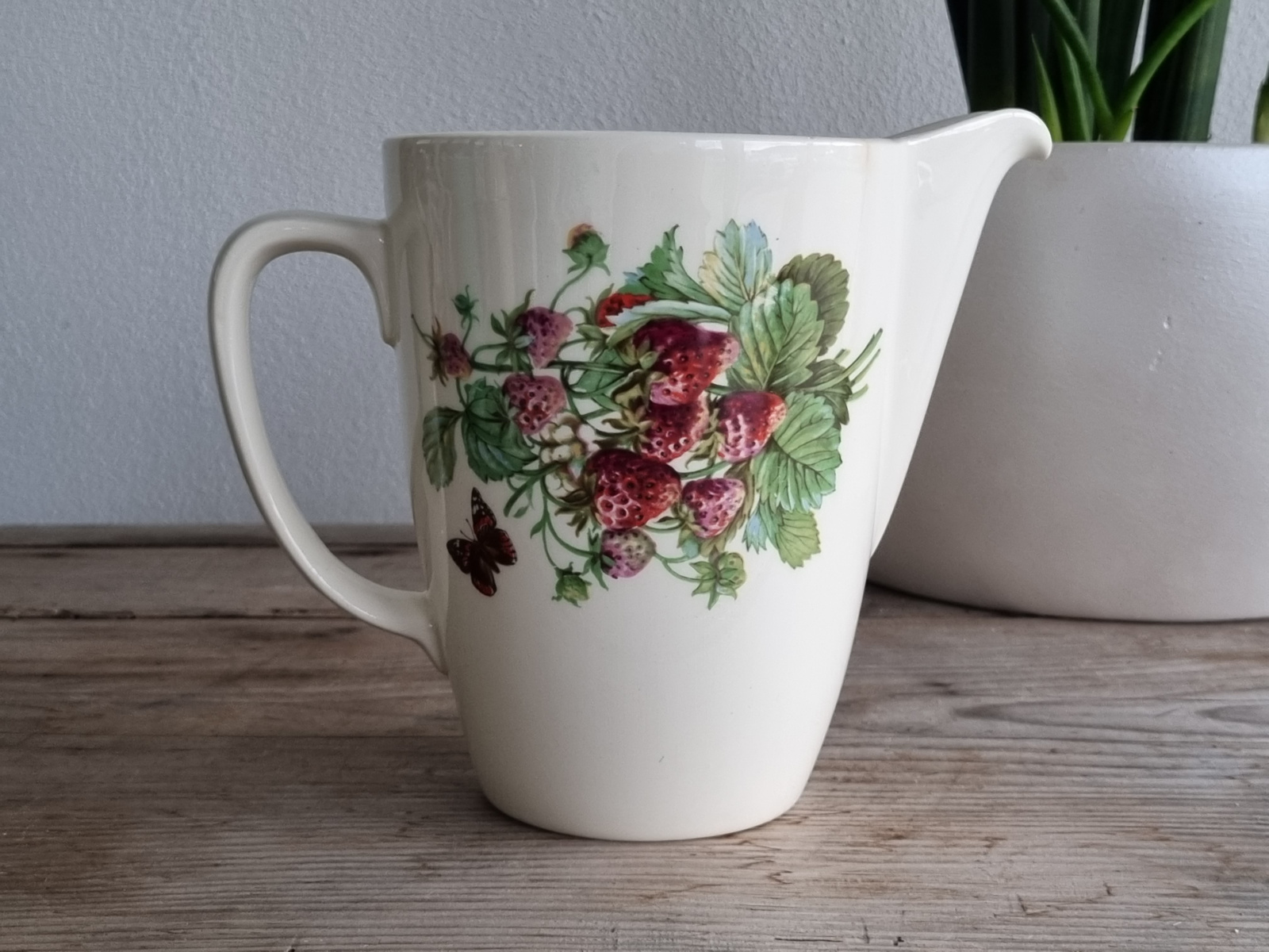 Vintage Regout Royal Sphinx Kan Waterkan afm. Aardbei Pruim