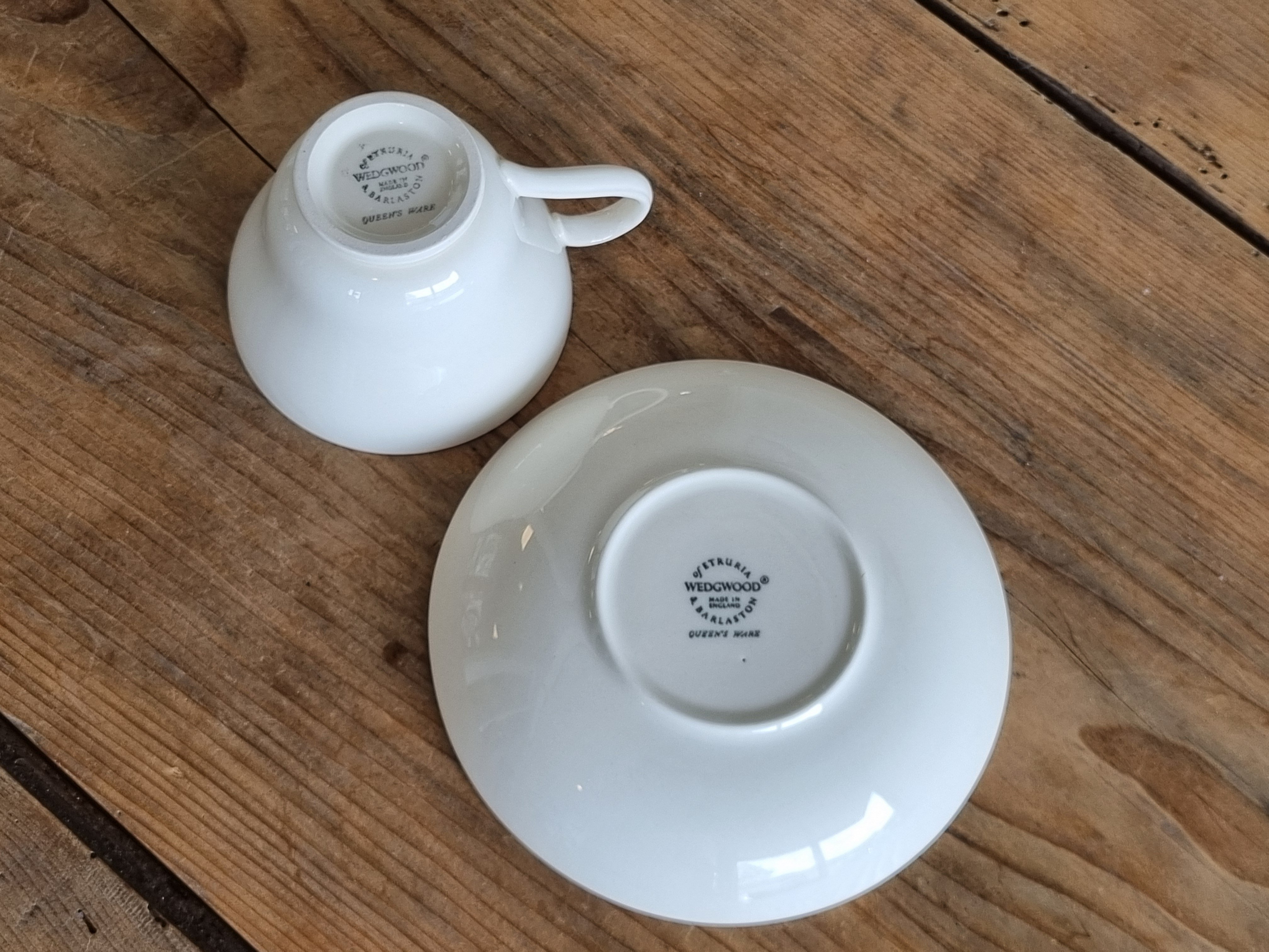 Wedgwood Queen's Ware Kop en schotel 9 cm