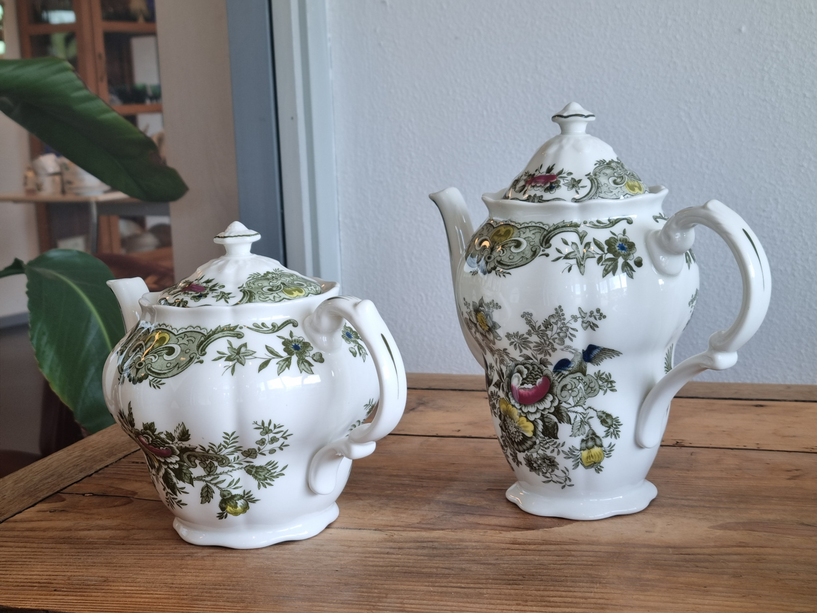 Engels Royal Doulton Ridgway Windsor gekleurd Theeservies 10-pers.