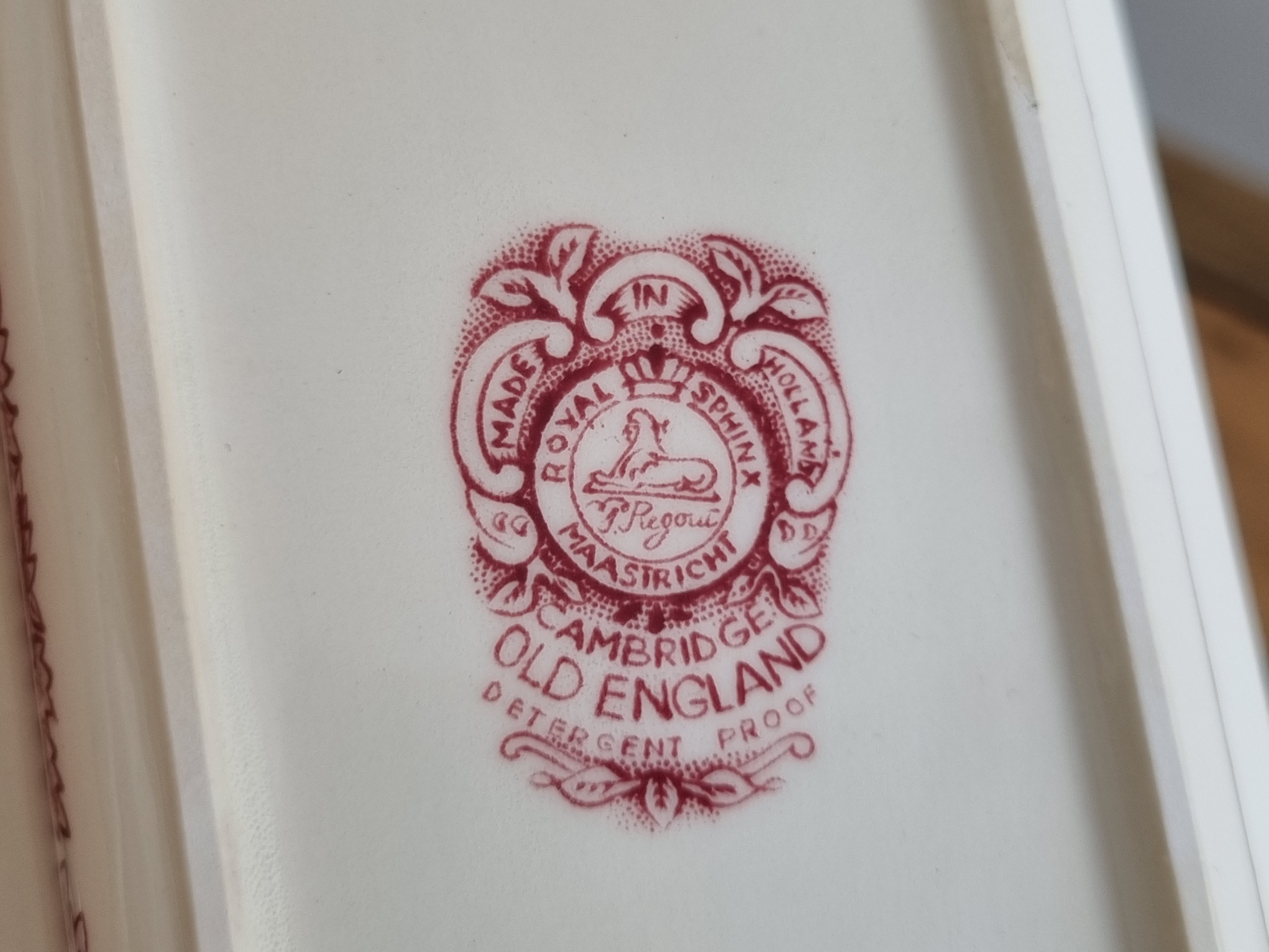 Regout Castillo Old England rood botervloot