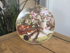 Mosa Maastricht wandbord 'Stilleven in de muziekkamer' 21 cm