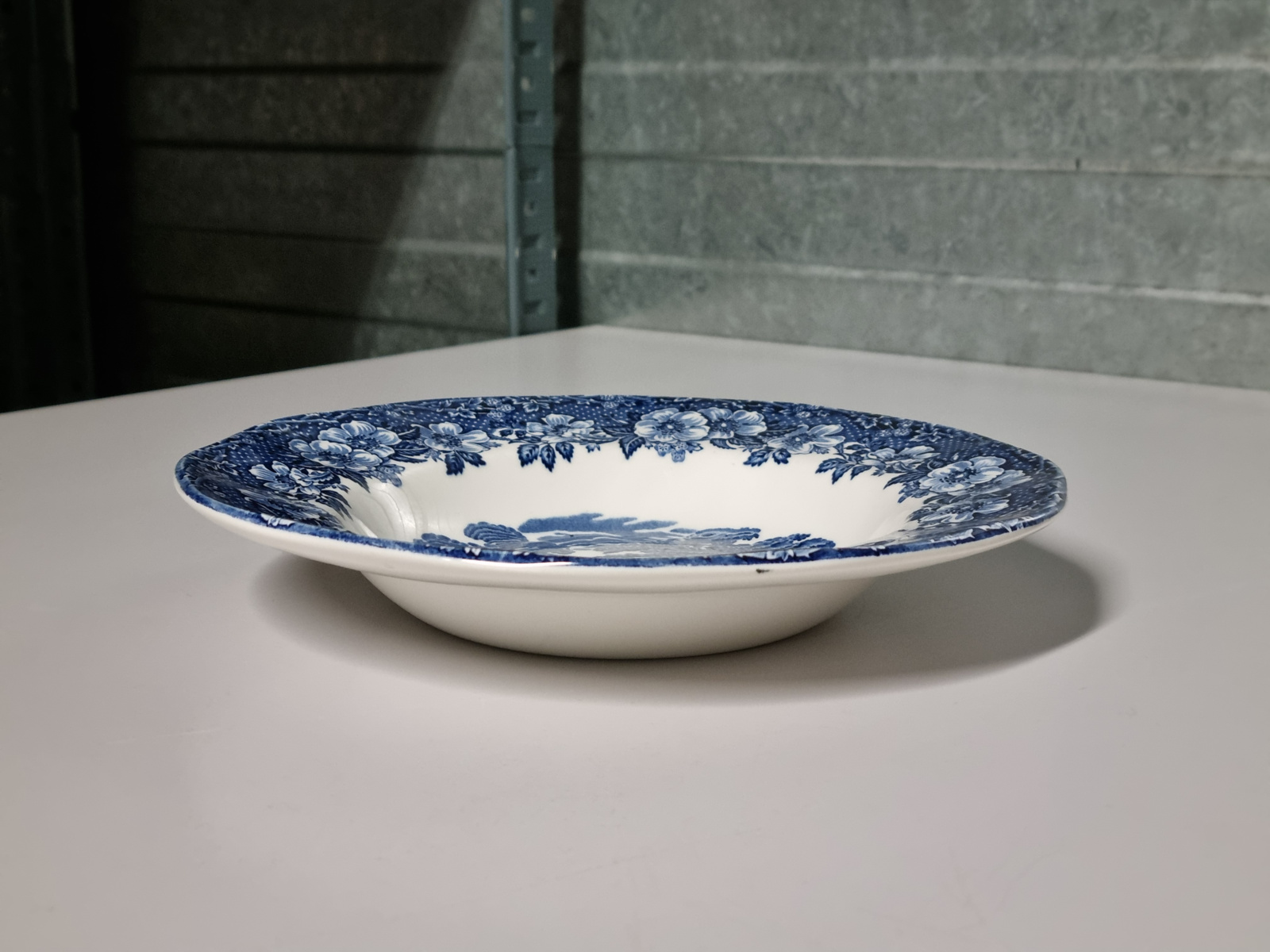 Engels blauw Enoch Wedgwood Woodland diep bord 22 cm