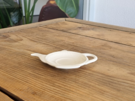 Wedgwood Edme Theezakjeslegger (model theepotje)