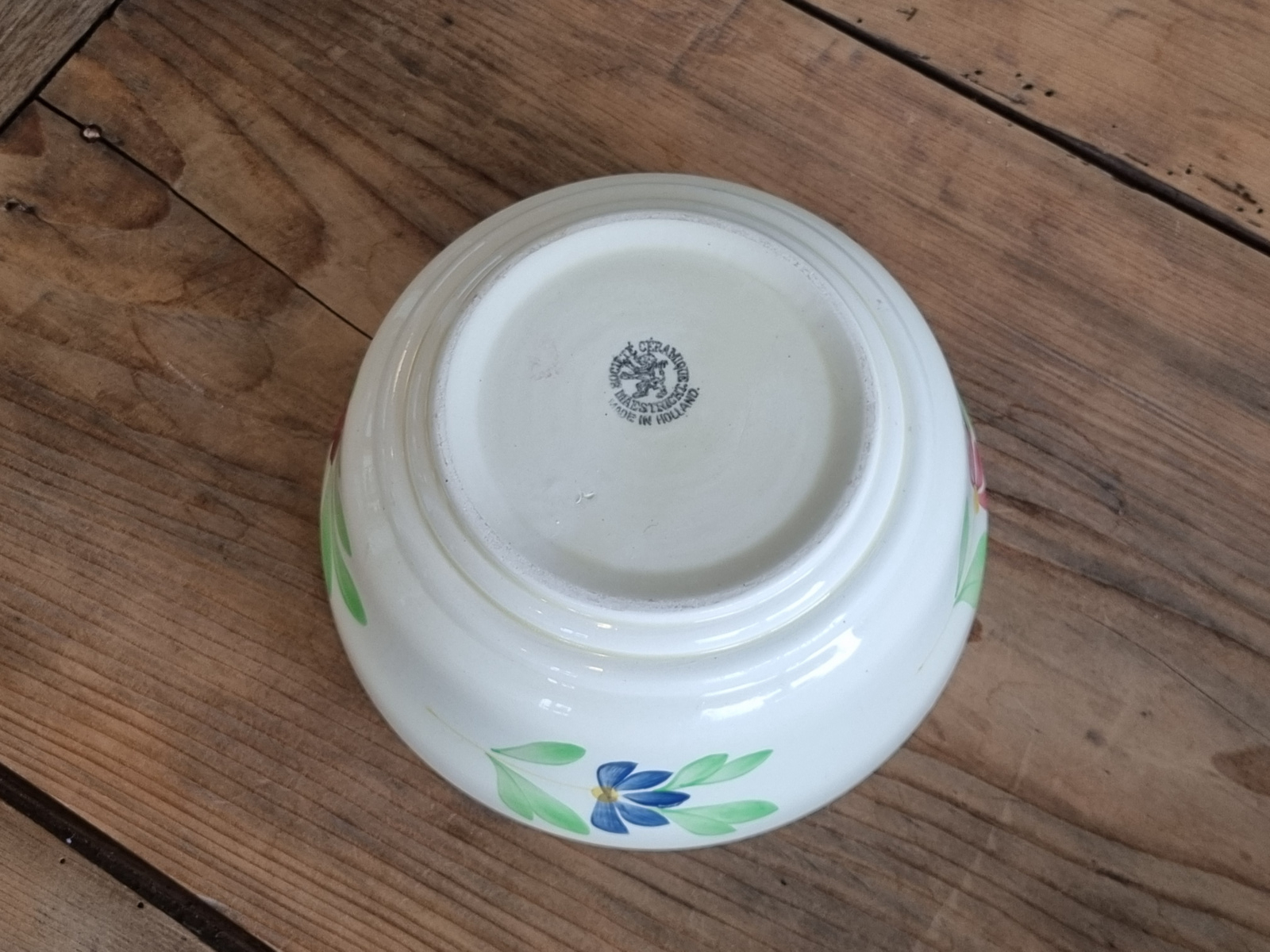 Boerenbont Societe Ceramique blauw-rode bloem hoge ronde schaal 18 cm
