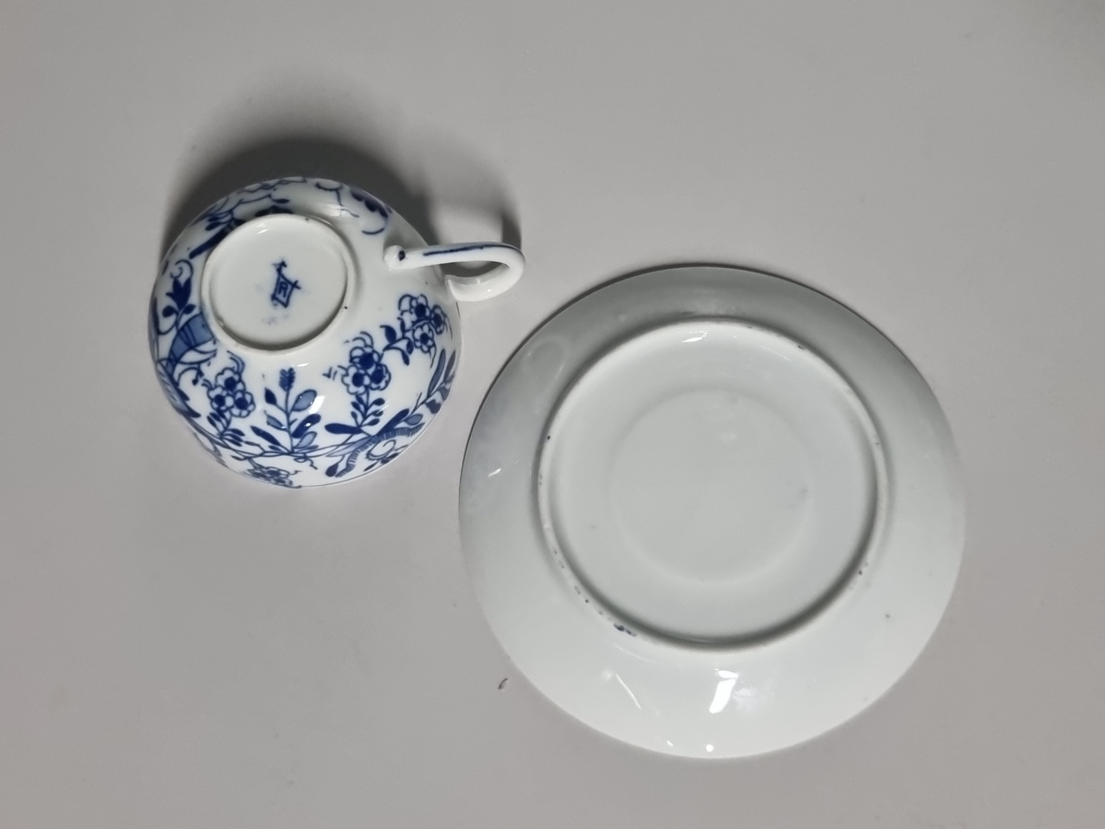Zwiebelmuster Regout Thee Kop en schotel