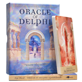 Oracle of Delphi - Suzy Cherub en Briarly Collyns