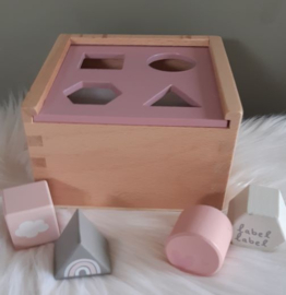 "Label Label'' houten vormen sorteerdoos roze (met naam)