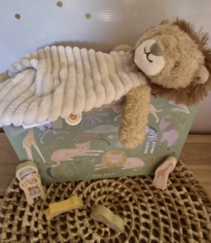 Little Dutch koffertje Safari met rib knuffeldoekje leeuw (met naam)