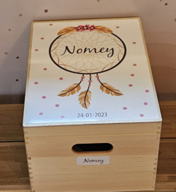 Houten herinneringskist met naam Dreamcatcher -girl