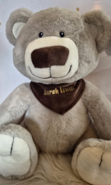 Knuffel beer Melle grijs met bandana (met naam)