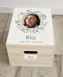 Houten herinneringskist ter nagedachtenis Bloemenkrans