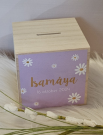 houten spaarpot met naam  en madeliefjes