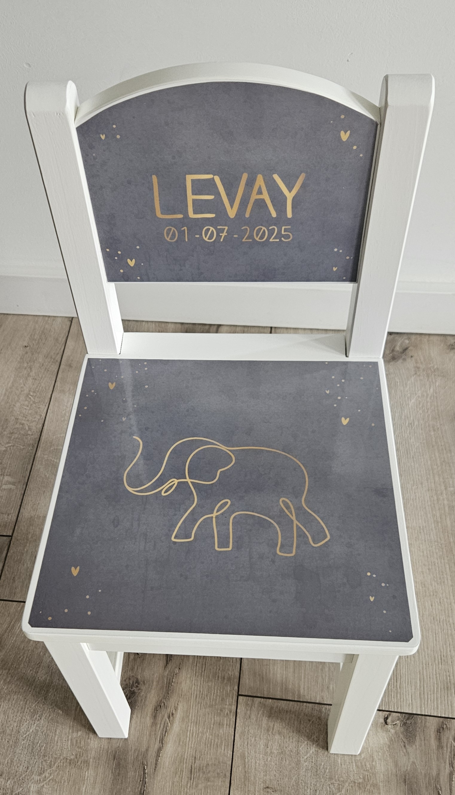 Stoeltje met naam en Olifant silhouette
