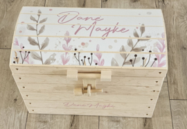 Houten speelgoedkist met naam Leaves Pink