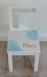 Stoeltje met naam en Maan aquarel blauw