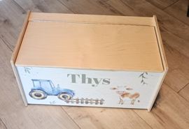 Grote houten opbergkist-zitbankje met naam Boerderij