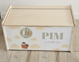 Grote houten opbergkist-zitbankje met Geboortekaartje