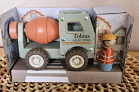 Little Dutch houten cementwagen met poppetje  (met naam)