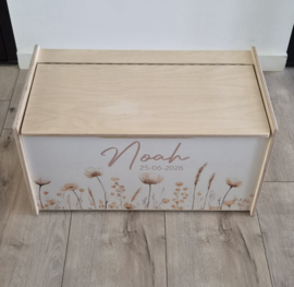 Grote houten opbergkist-zitbankje met naam Wildflowers beige