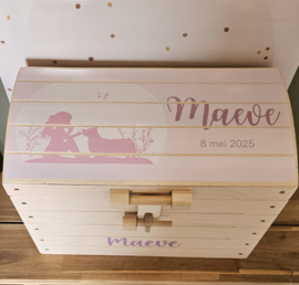 Houten speelgoedkist met Geboortekaartje